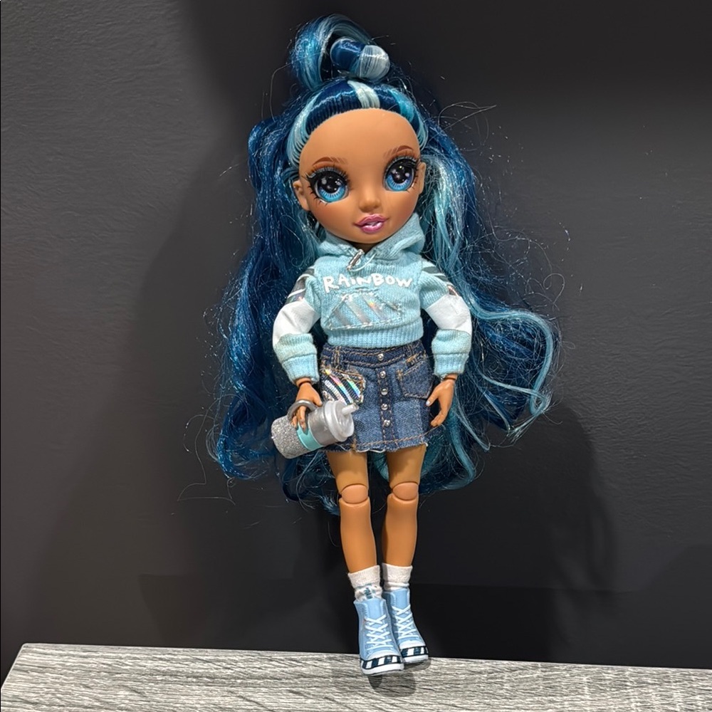 Rainbow High | Jr. Skyler Bradshaw - Blue 9” Fashion Doll